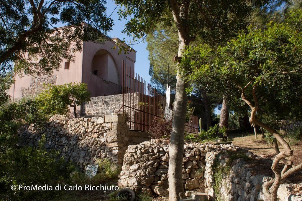 Masseria Moresano Bed & Breakfast Ugento Exterior photo